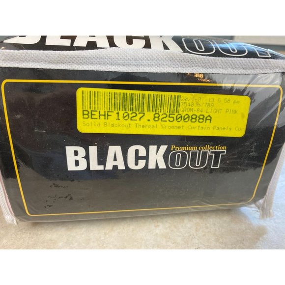 Premium Collection Black Out Curtains 52" x 84" 2 Grommet Panels Light Pink NEW - Picture 2 of 4